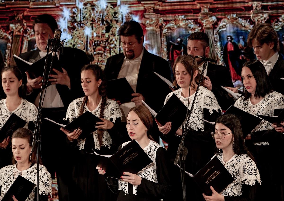 Камчатская хоровая капелла приглашает  на свою новую программу.